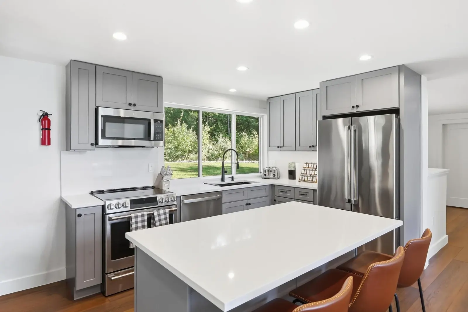 Living & dining