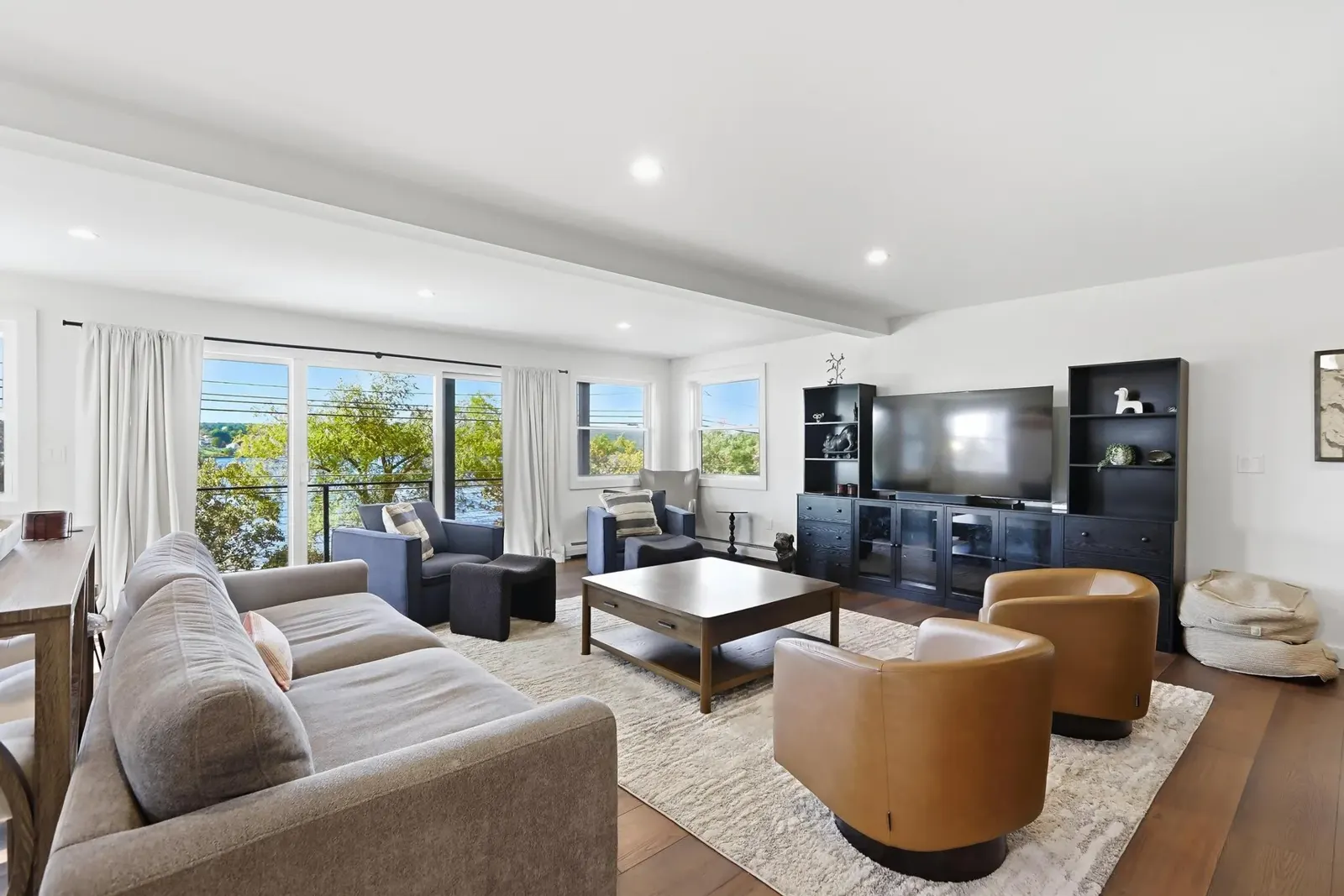 Living & dining