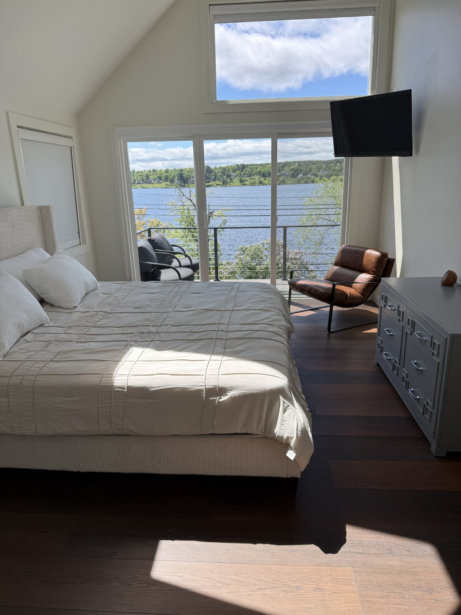 The Main Lake House property view 3